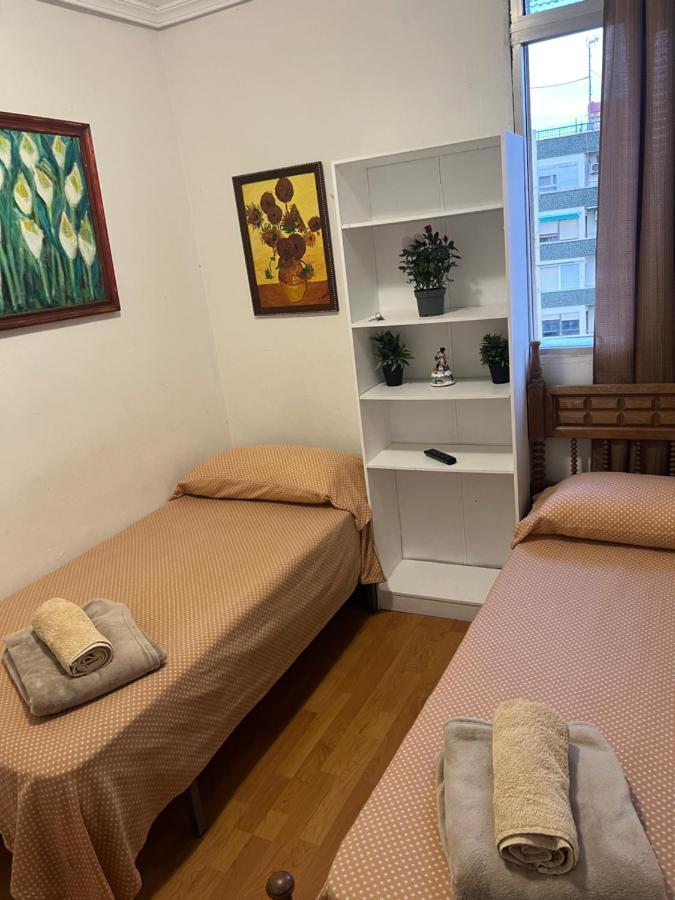 Malvarrosa Simple Shared Home Валенсия Экстерьер фото