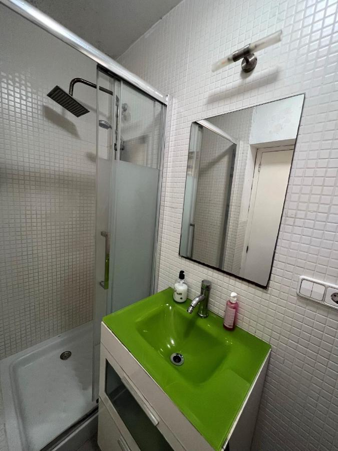 Malvarrosa Simple Shared Home Валенсия Экстерьер фото